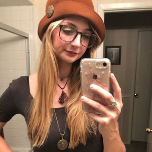 Meet your Posher, Morgan